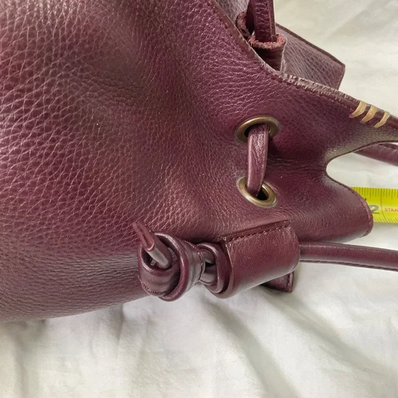 Fleuvog Prepare Pouch Crossbody or Shoulder Bucket Hobo Bag in Burgundy Leather - Picture 7 of 13